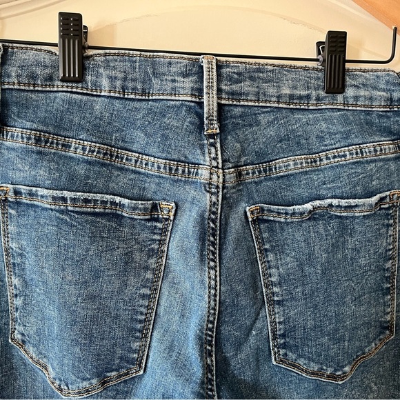 Banana Republic Medium Wash Distressed Skinny Jeans Women’s Size 8 - Picture 2 of 16
